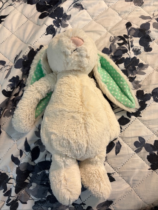 Jellycat Other - Medium sized cream jellycat with mint polka dot design, canada exclusive